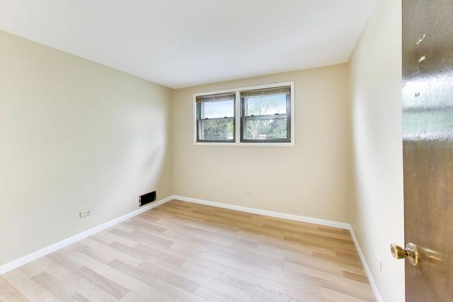 3040 N Wolf Road, Melrose Park, IL 60164