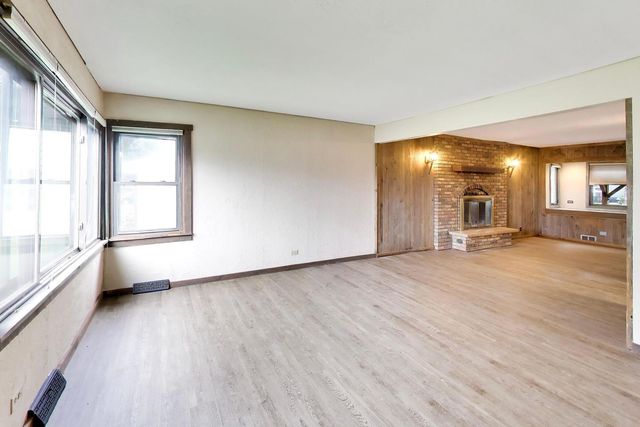 3040 N Wolf Road, Melrose Park, IL 60164
