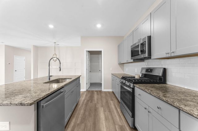 570 Spanish Wells Road, Summerville, SC 29486