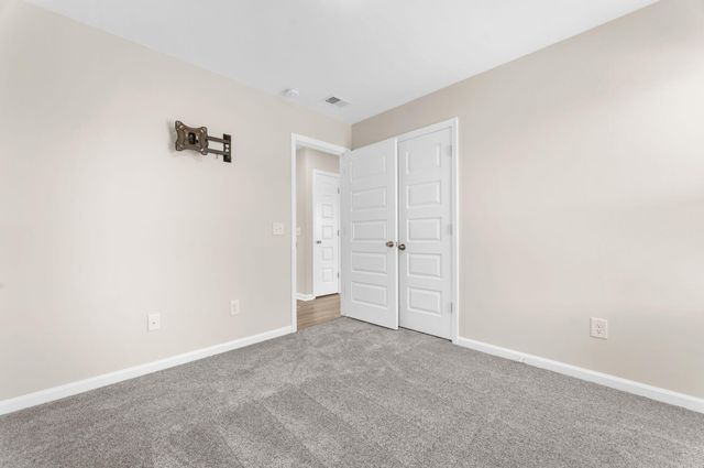 570 Spanish Wells Road, Summerville, SC 29486
