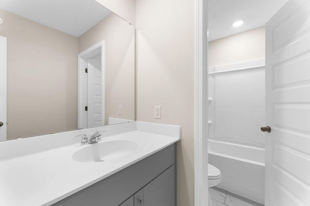 570 Spanish Wells Road, Summerville, SC 29486