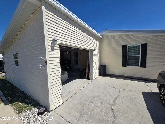 8254 Weatherford Avenue, Brooksville, FL 34613