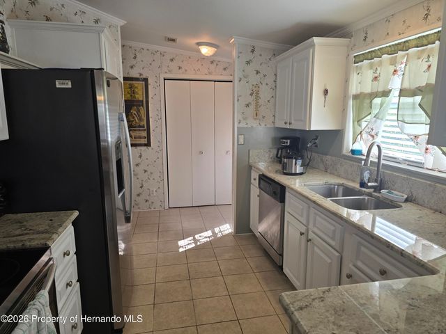 8254 Weatherford Avenue, Brooksville, FL 34613