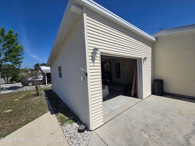 8254 Weatherford Avenue, Brooksville, FL 34613