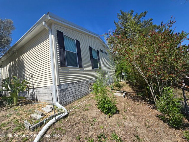 8254 Weatherford Avenue, Brooksville, FL 34613
