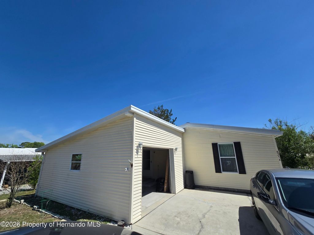 8254 Weatherford Avenue, Brooksville, FL 34613