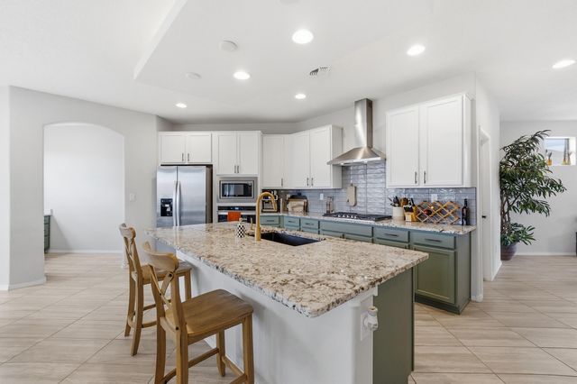 12120 Echo Valley Lane NW, Albuquerque, NM 87120