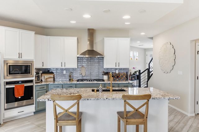 12120 Echo Valley Lane NW, Albuquerque, NM 87120