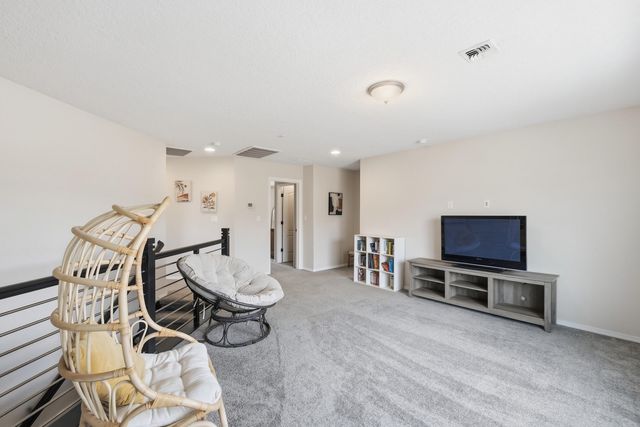 12120 Echo Valley Lane NW, Albuquerque, NM 87120