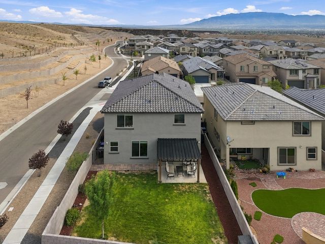 12120 Echo Valley Lane NW, Albuquerque, NM 87120