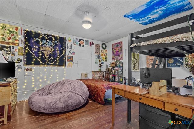 527 W San Antonio Street, San Marcos, TX 78666