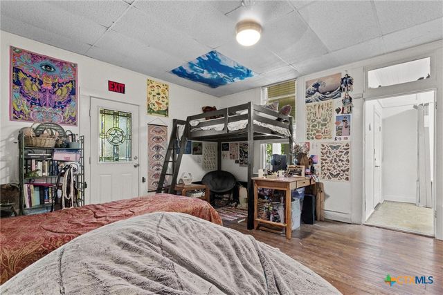 527 W San Antonio Street, San Marcos, TX 78666