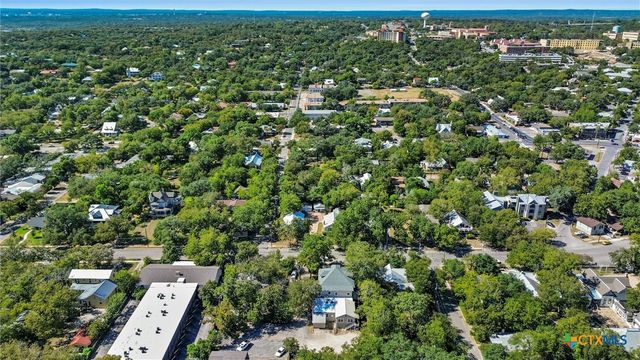 527 W San Antonio Street, San Marcos, TX 78666