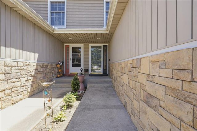 13021 Everett Court, Kansas City, KS 66109