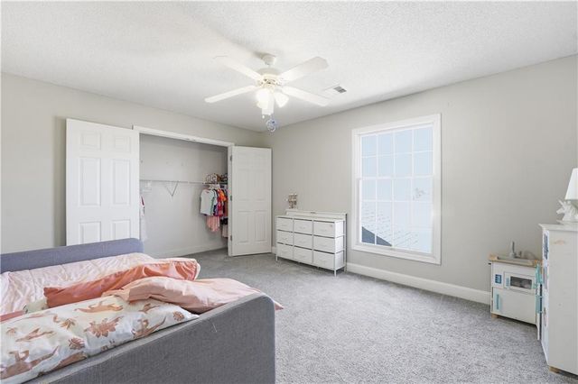 13021 Everett Court, Kansas City, KS 66109