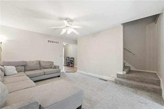 13021 Everett Court, Kansas City, KS 66109