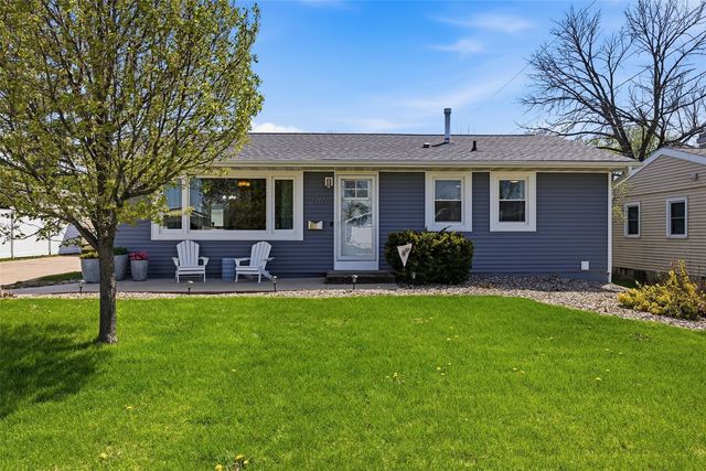 2765 14th Ave, Marion, IA 52302