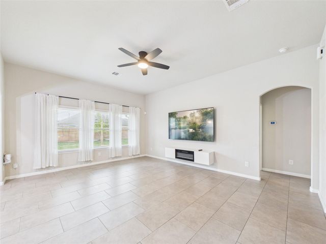 721 Rim Water Drive, Alvin, TX 77511