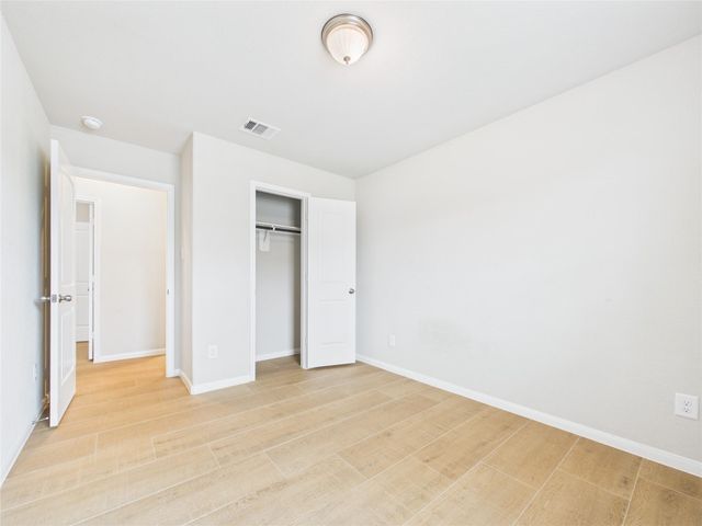 721 Rim Water Drive, Alvin, TX 77511