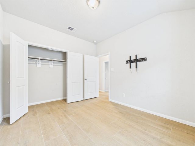 721 Rim Water Drive, Alvin, TX 77511