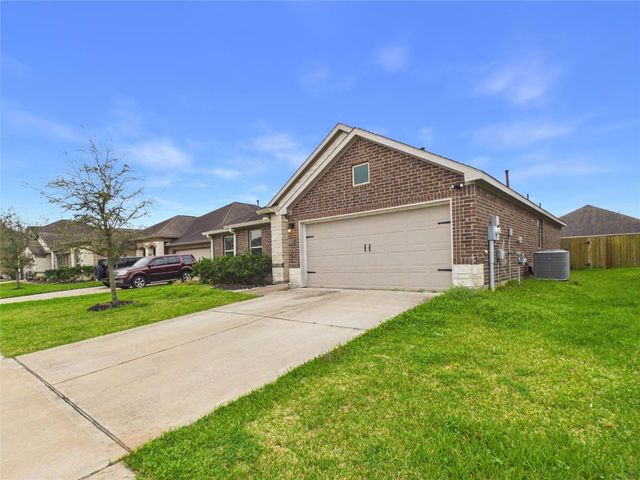 721 Rim Water Drive, Alvin, TX 77511