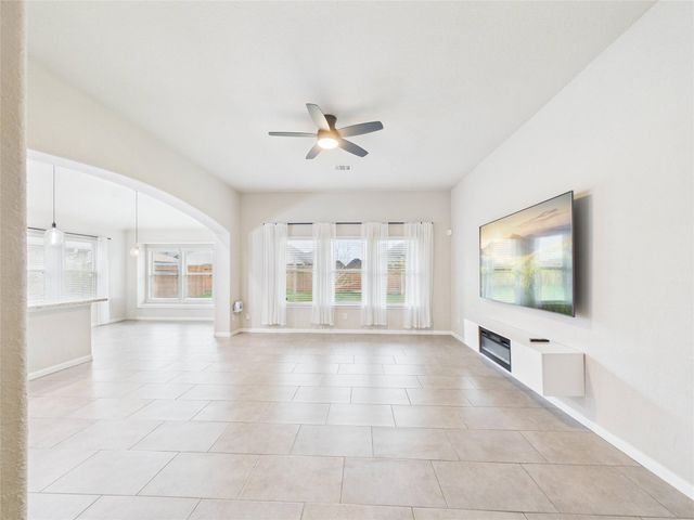 721 Rim Water Drive, Alvin, TX 77511