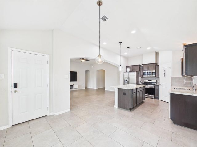 721 Rim Water Drive, Alvin, TX 77511