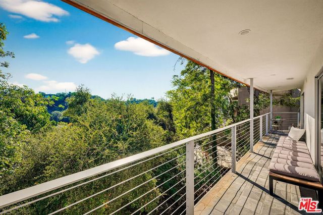 2388 Kimridge Road, Beverly Hills, CA 90210