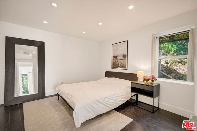 2388 Kimridge Road, Beverly Hills, CA 90210