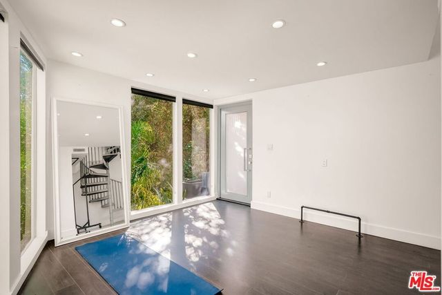 2388 Kimridge Road, Beverly Hills, CA 90210