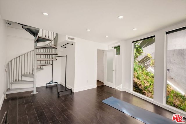 2388 Kimridge Road, Beverly Hills, CA 90210