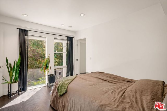 2388 Kimridge Road, Beverly Hills, CA 90210