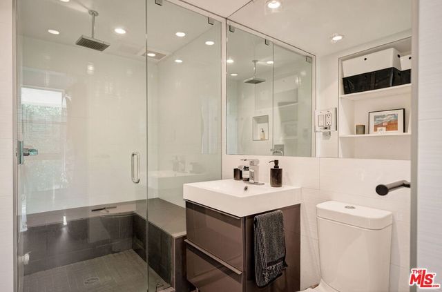 2388 Kimridge Road, Beverly Hills, CA 90210