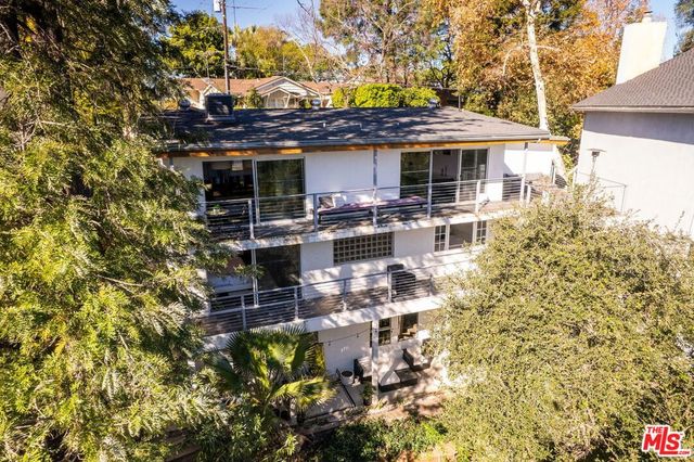 2388 Kimridge Road, Beverly Hills, CA 90210
