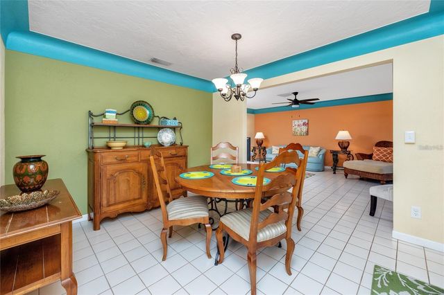 2096 MASSACHUSETTS AVENUE NE, St Petersburg, FL 33703