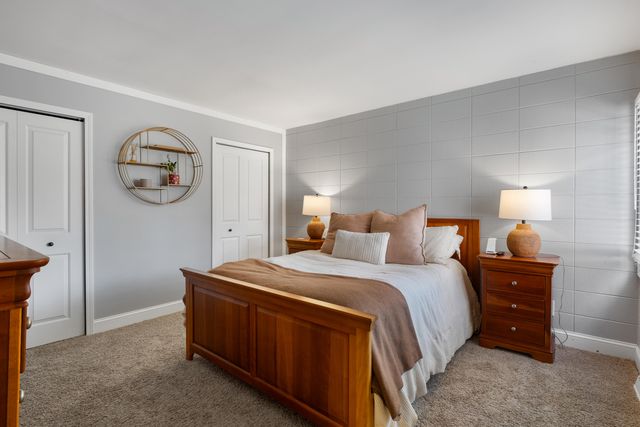 805 S Despelder Street 19, Grand Haven, MI 49417