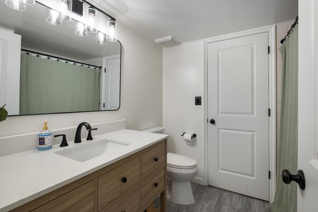 805 S Despelder Street 19, Grand Haven, MI 49417