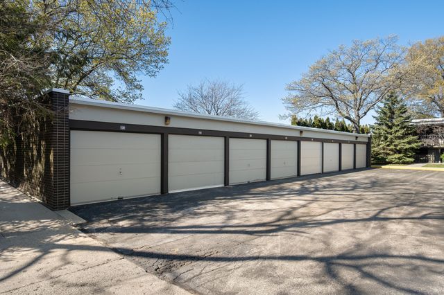 805 S Despelder Street 19, Grand Haven, MI 49417