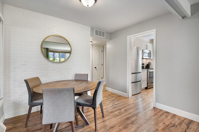 805 S Despelder Street 19, Grand Haven, MI 49417