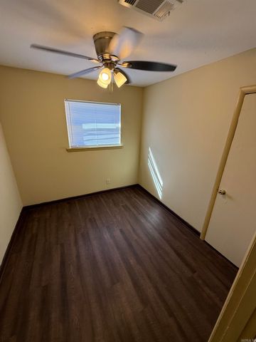 216 Meadow Park Drive, North Little Rock, AR 72117