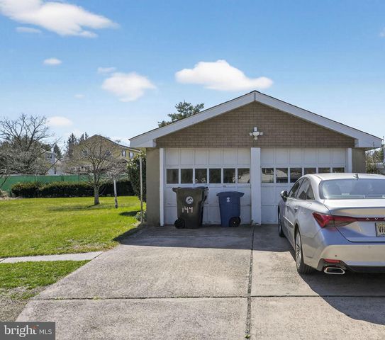 144 FARNER AVE, Burlington, NJ 08016