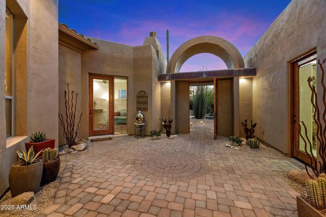 11642 E CHARTER OAK Drive, Scottsdale, AZ 85259