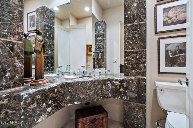 11642 E CHARTER OAK Drive, Scottsdale, AZ 85259