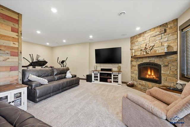 20062 RIDGEFIELD LOOP, Spearfish, SD 57783