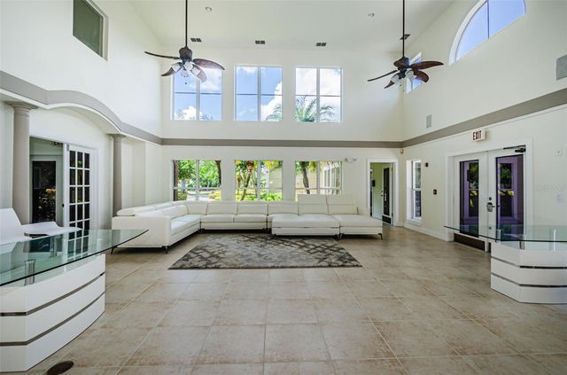 10114 WINSFORD OAK BOULEVARD 501, Tampa, FL 33624