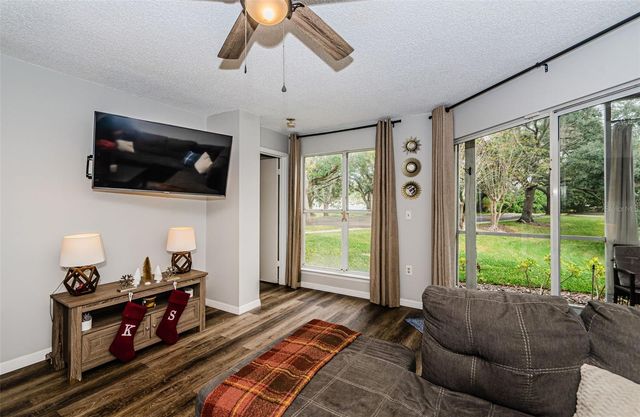 10114 WINSFORD OAK BOULEVARD 501, Tampa, FL 33624