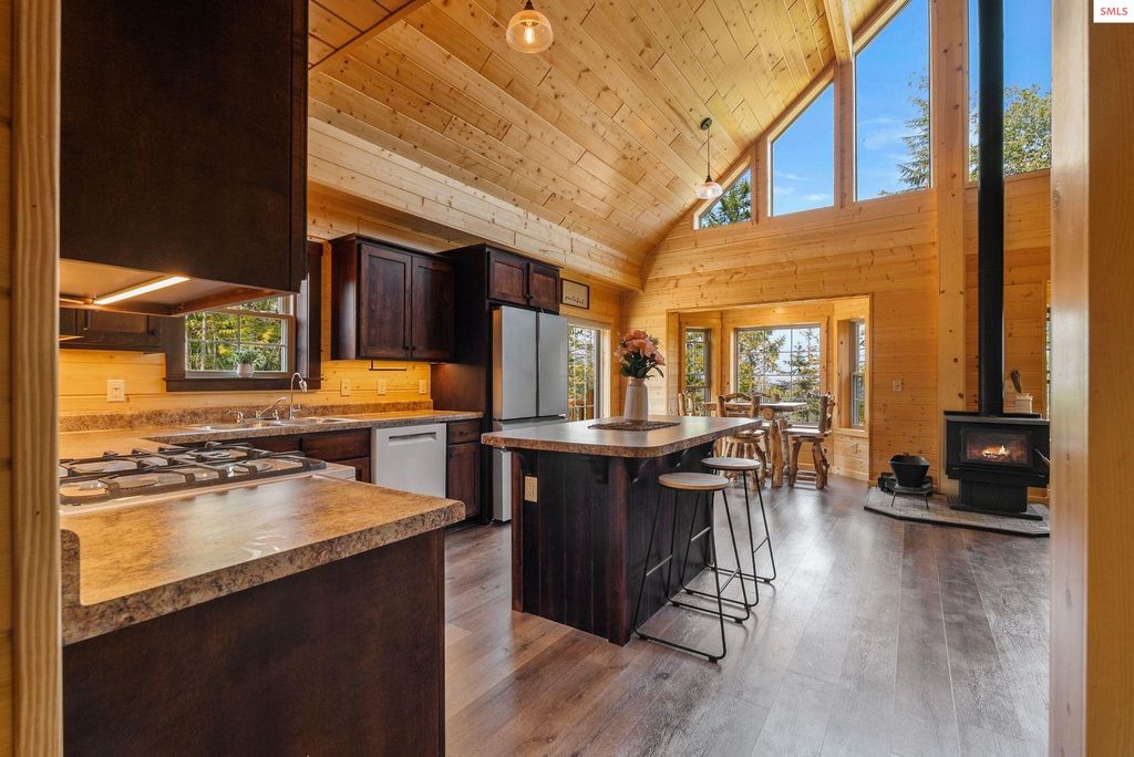 452 Ruby Creek Rd, Naples, ID 83847 photo 11