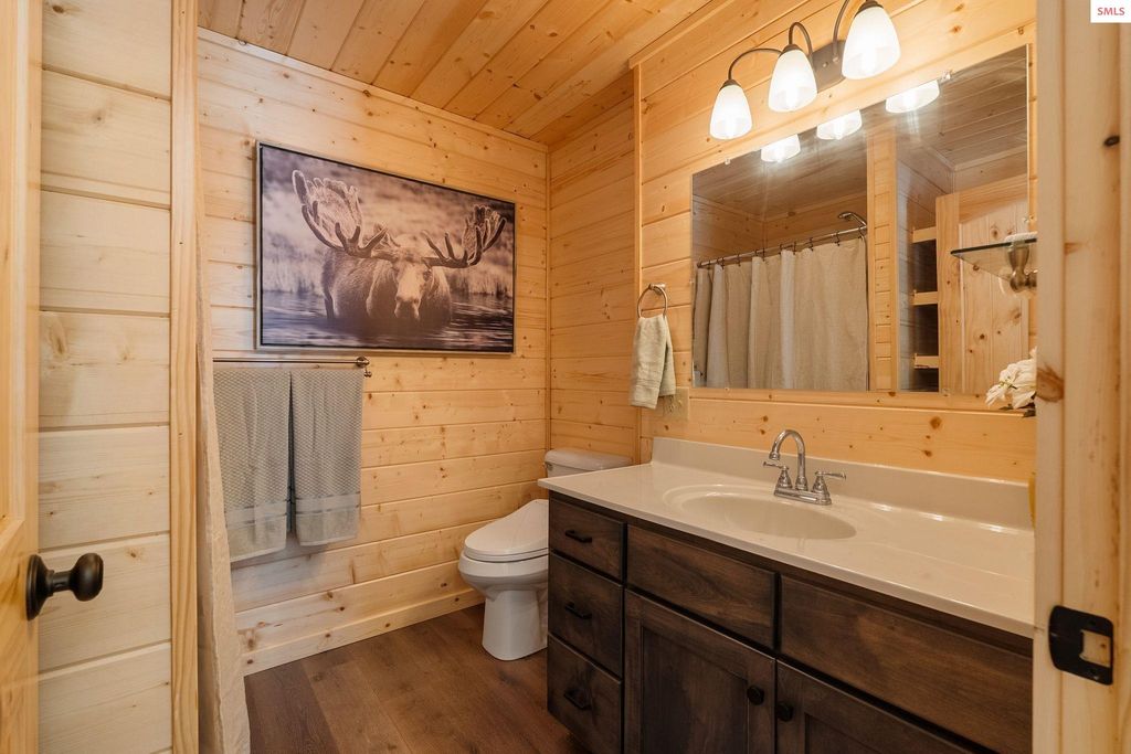 452 Ruby Creek Rd, Naples, ID 83847 photo 15