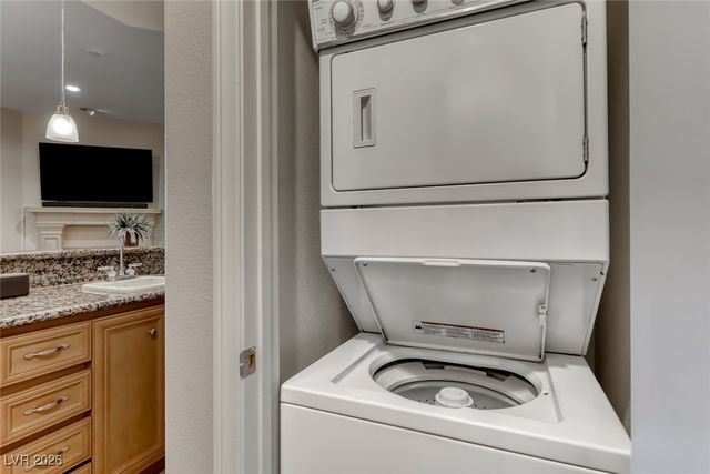 20 Via Mantova 210, Henderson, NV 89011