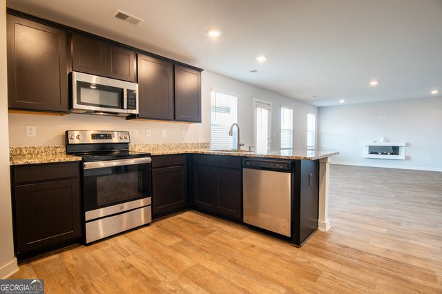 909 Teabiscuit Way, Mcdonough, GA 30253